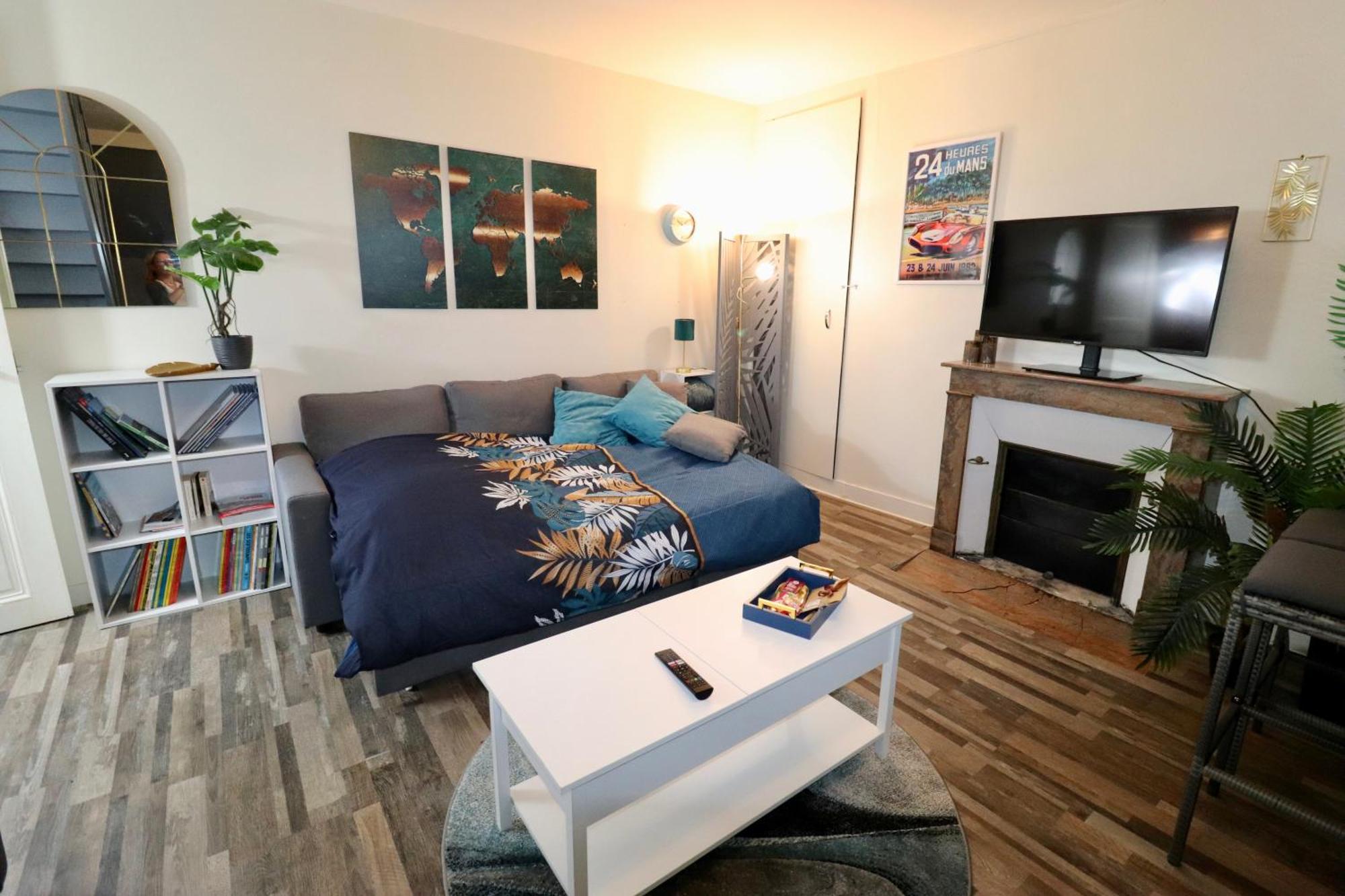 Duplex Au 2Eme Et De Notre Maison -Acces Au Jardin-Smart Tv-Streaming-Wifi เลอม็องส์ ภายนอก รูปภาพ